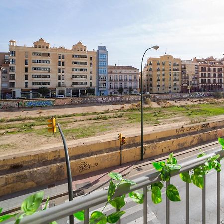 Central And Beautiful Apartment - Free Parking Malaga Zewnętrze zdjęcie