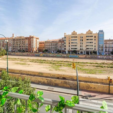 Central And Beautiful Apartment - Free Parking Malaga Zewnętrze zdjęcie