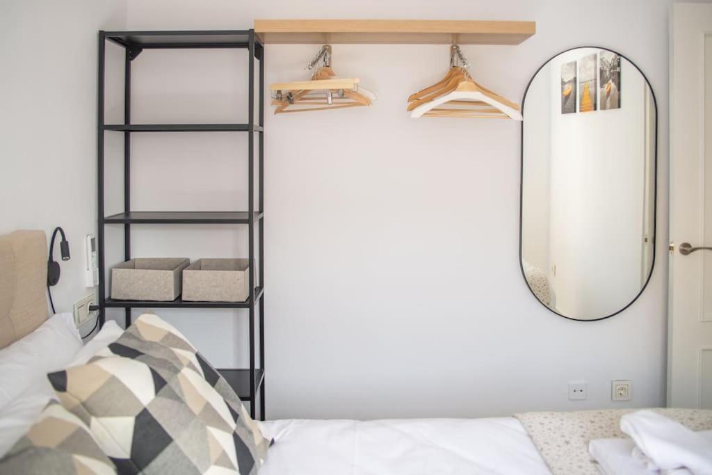 Central And Beautiful Apartment - Free Parking Malaga Zewnętrze zdjęcie